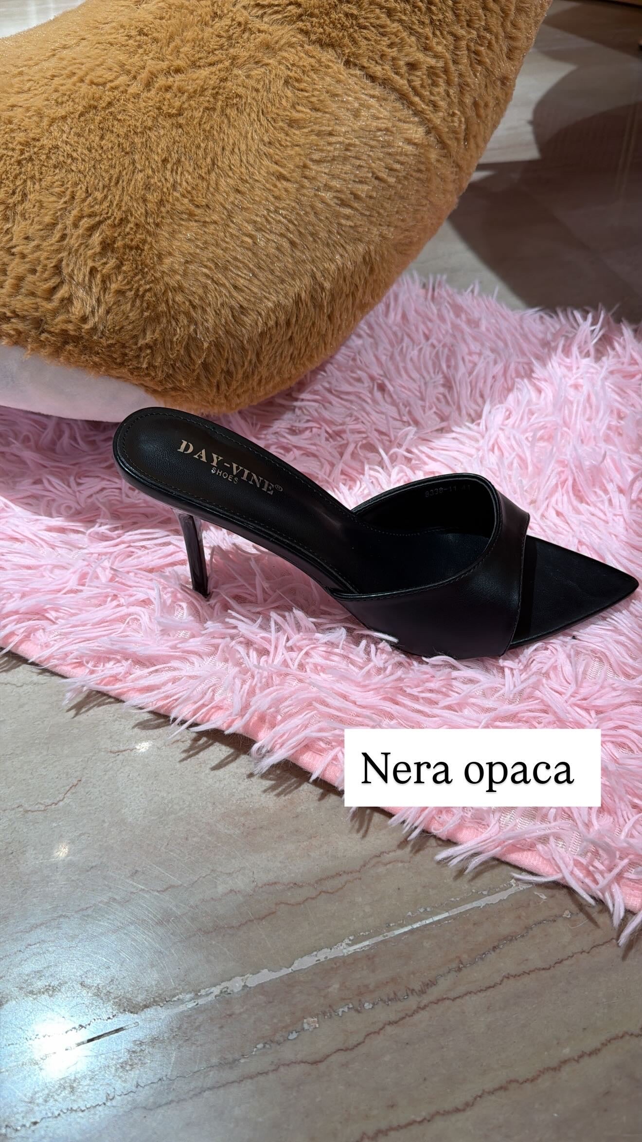 Decolte’ nero opaco